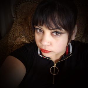 Meet your Posher, Yezenia